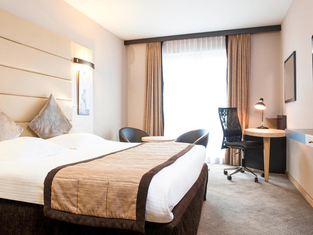 Novotel Brussels Centre Midi Saint-Gilles Bagian luar foto