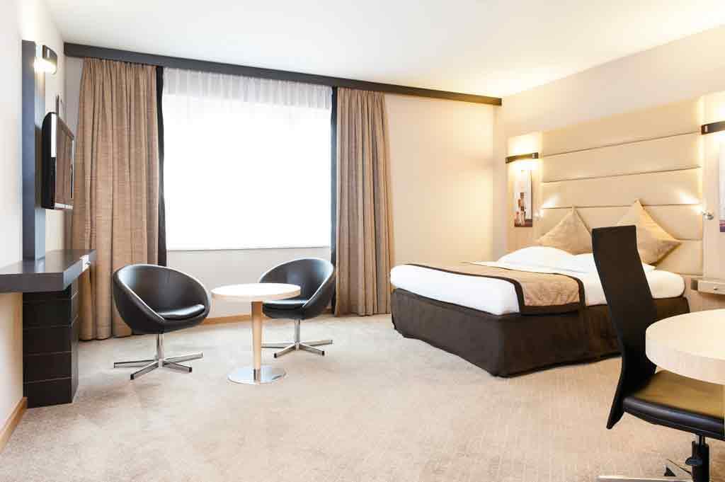 Novotel Brussels Centre Midi Saint-Gilles Bagian luar foto