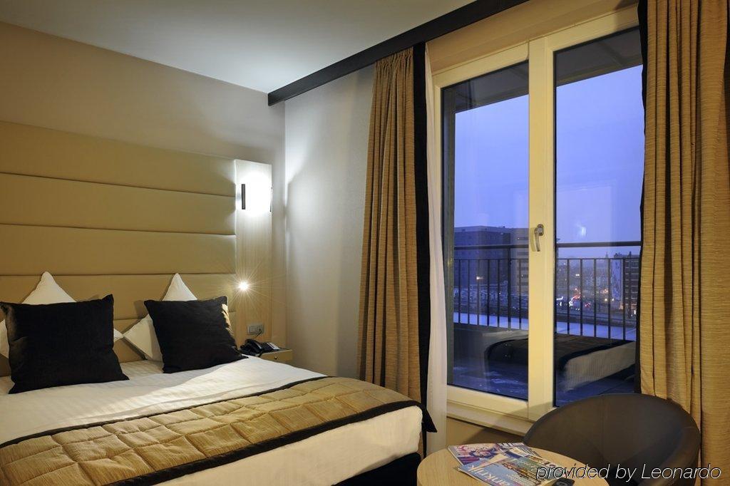 Novotel Brussels Centre Midi Saint-Gilles Ruang foto